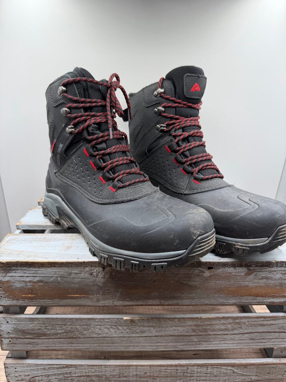 Ozark Trail Mens Winter Snow Boots-Waterproof 200g-3M Thinsulate-Black/Red-Sz 10